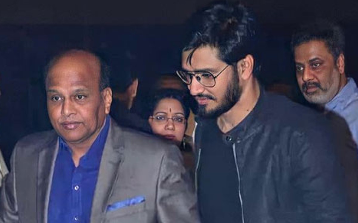 Actor Nikhil pens emotional post after his father's demise