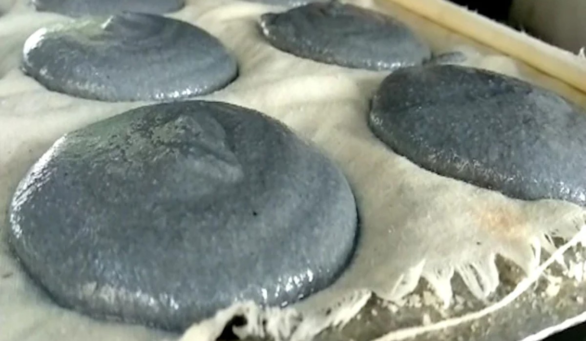 interesting details about black idli and making process video goes viral
